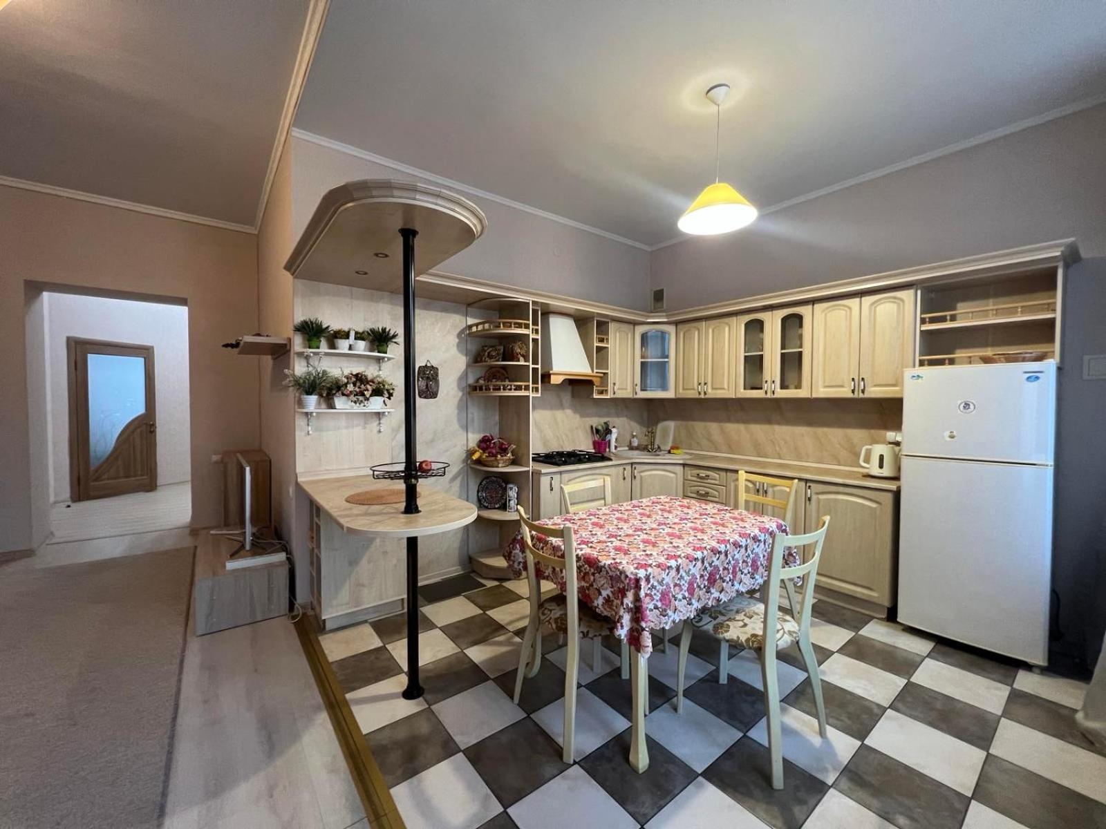 Apartment On Baseinaya Street 13 كييف المظهر الخارجي الصورة